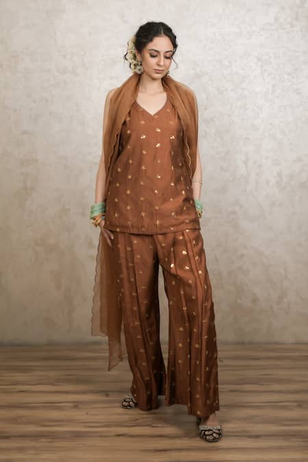 Gulabo Jaipur Noya Handwork Motif Kurta Set 