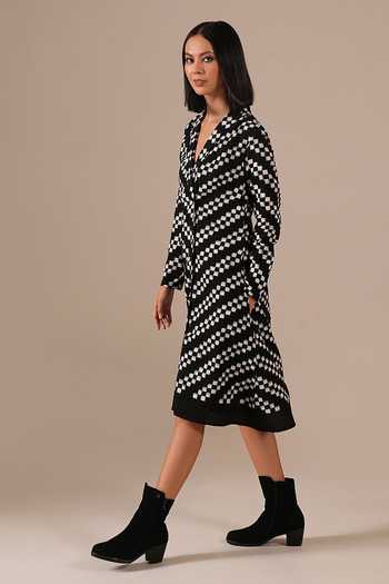 Shop Indigo Dreams Black Cotton Shawl Neck Handwoven Double Ikat Dress Online at Aza Fashions Shop_Indigo Dreams_Black Cotton Shawl Neck Handwoven Double Ikat Dress _Online_at_Aza_Fashions