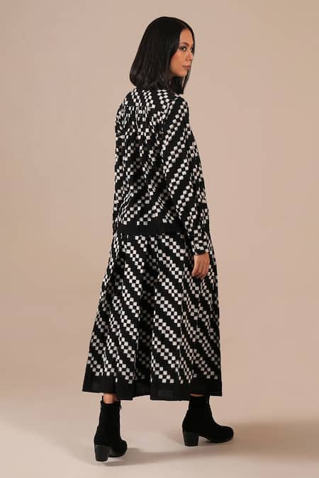 Indigo Dreams Handwoven Ikat Top With Skirt 