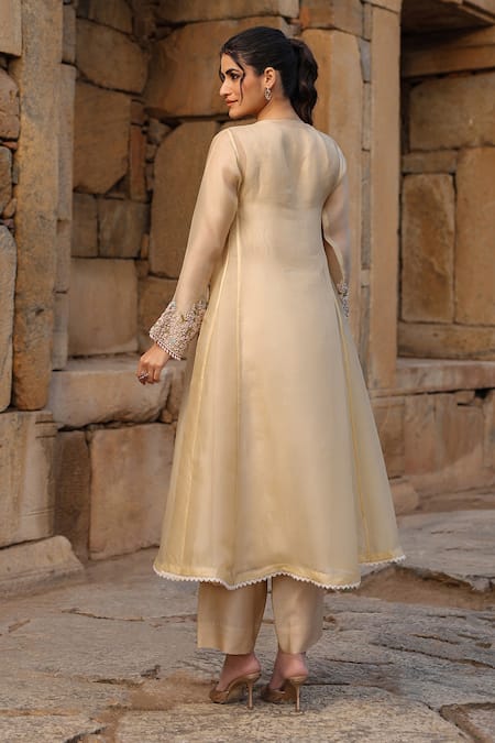 Label Niti Bothra Zardozi Embroidered Kurta & Pant Set 