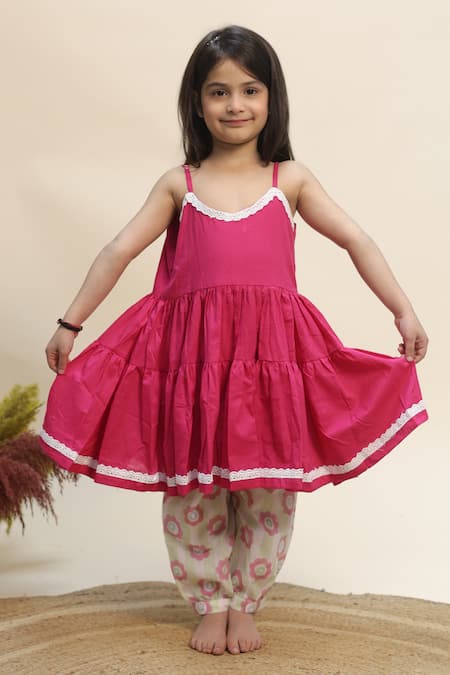 Kalp_Pink Cotton Lace, Tassels Rose Petal Bloom Kurta Set _Online_at_Aza_Fashions