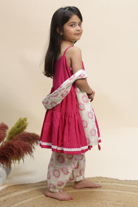 Kalp_Pink Cotton Lace, Tassels Rose Petal Bloom Kurta Set _at_Aza_Fashions