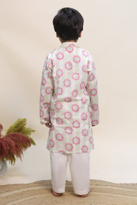 Kalp Peppermint Petal Print Kurta Set 
