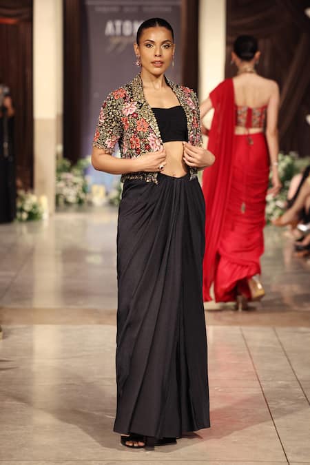 Basanti Kapde aur Koffee Floral Pattern Jacket & Skirt Set 