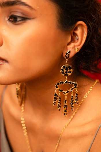 Buy_Bauble Bazaar_Black Sassy Scratch Statement Earrings _Online_at_Aza_Fashions