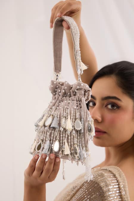 FOREVER NOOR Helia Sienna Bucket Bag 