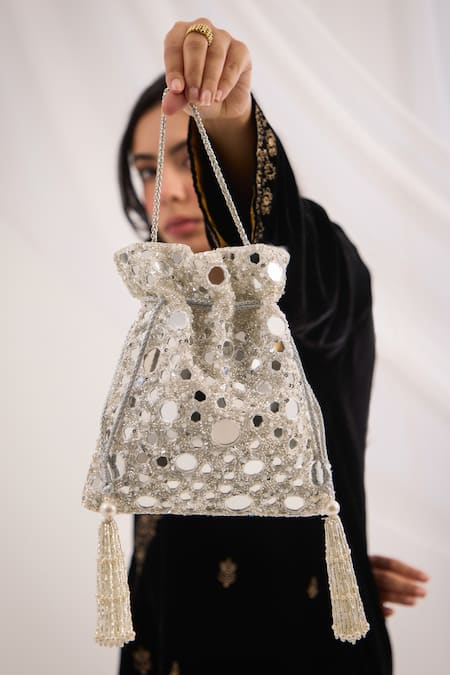 FOREVER NOOR Amani Glow Potli 