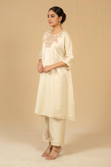 Shop_Gaurav katta_Ivory Silk, Chanderi Embroidery Round Neck, Yes Kurta And Pant Set _Online_at_Aza_Fashions