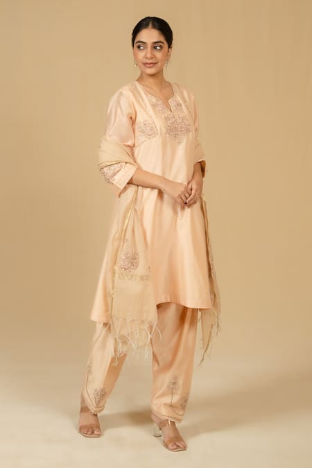 Shop_Gaurav katta_Peach Silk, Chanderi Embroidery Split V-neck, Yes Kurta And Pant Set _Online_at_Aza_Fashions