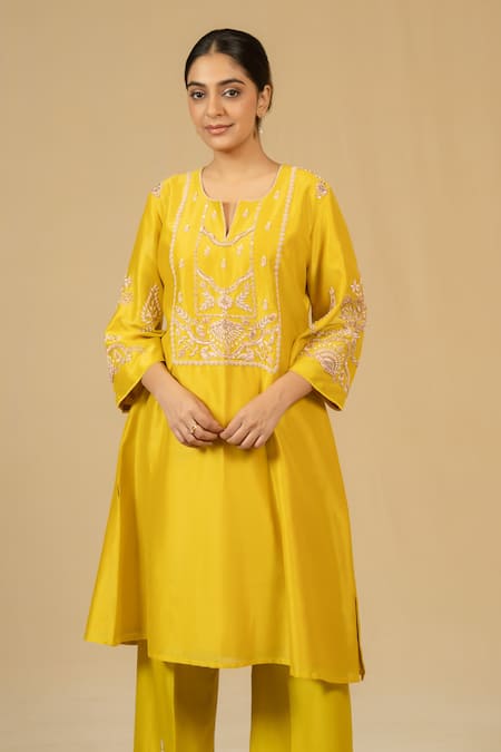 Buy_Gaurav katta_Yellow Silk, Chanderi Embroidery Split V-neck Kurta And Pant Set 