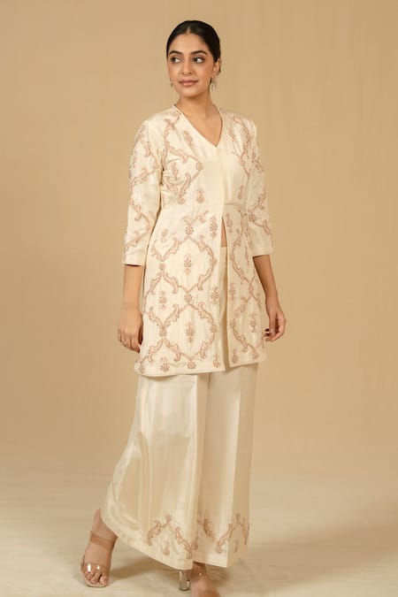 Gaurav katta Embroidered Silk Chanderi Kurta & Pant Set
