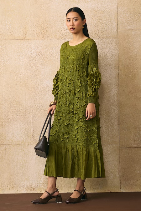 Pleats By Aruni Vallia Textued Pattern Dress 