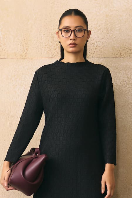 Buy_Pleats By Aruni_Black Round Neck Cors Flower Textured Pattern Dress _Online_at_Aza_Fashions