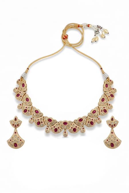 Minaki Scallop Embellished Necklace Set 