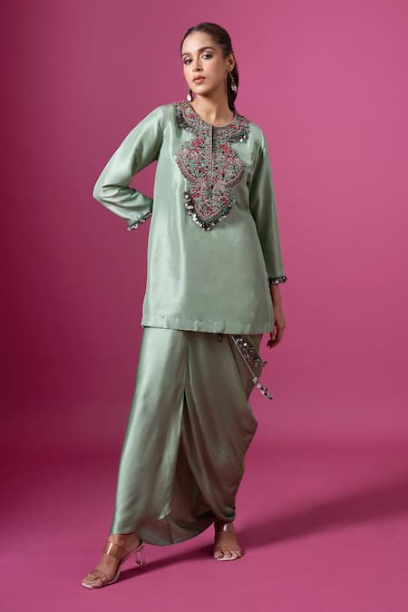 Prisho Thread Embroidered Kurta & Skirt Set 