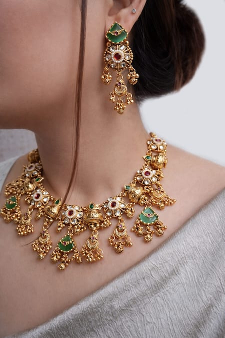 Prestones Temple Carved Necklace Set 