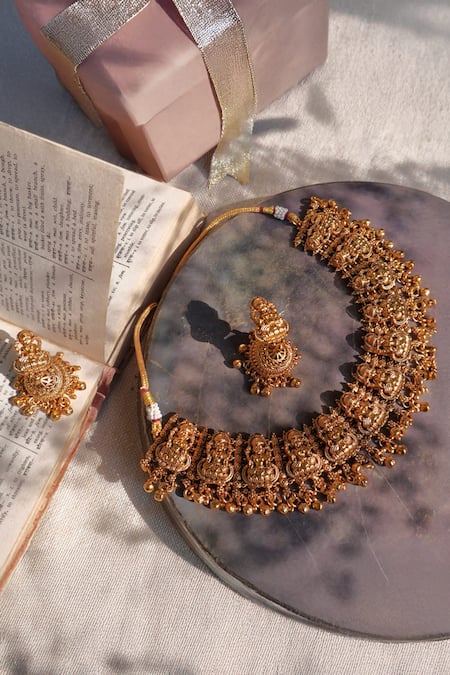 Prestones Temple Carved Necklace Set 