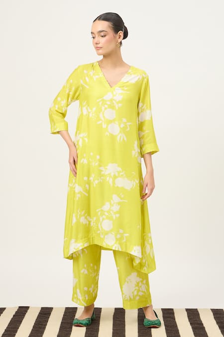 Dot Green Organza Chintz Print Dupatta Online at Aza Fashions Dot_Green Organza Chintz Print Dupatta _Online_at_Aza_Fashions