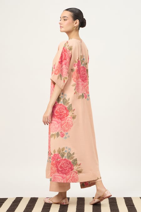 Dot Noori Nayab Printed Kurta & Pant Set 