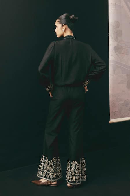 Twenty Nine Overlapped Bow Tie Shirt 