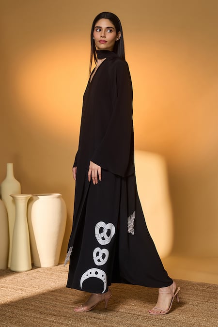 Shop_Masaba_Black Silk, Crepe Tassels, Fringe V-neck Snack Pattern Kaftan _Online_at_Aza_Fashions