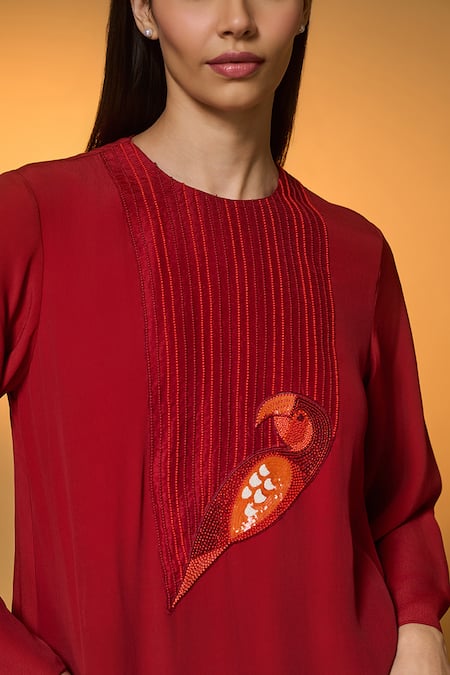 Buy Masaba Red Silk, Crepe Embroidery, Tassels Round Neck Scarletwing Flock Kaftan Buy_Masaba_Red Silk, Crepe Embroidery, Tassels Round Neck Scarletwing Flock Kaftan