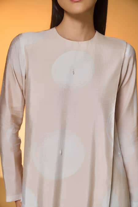 Buy_Masaba_Ivory Silk, Crepe Round Neck Dot Drama Raw Kurta And Pant Set _Online_at_Aza_Fashions