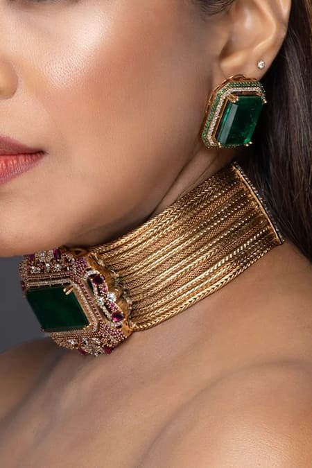 Shop MRJEWELS Multi Color Stones Luxurious Emerald Statement Choker Set at Aza Fashions Shop_MRJEWELS_Multi Color Stones Luxurious Emerald Statement Choker Set _at_Aza_Fashions
