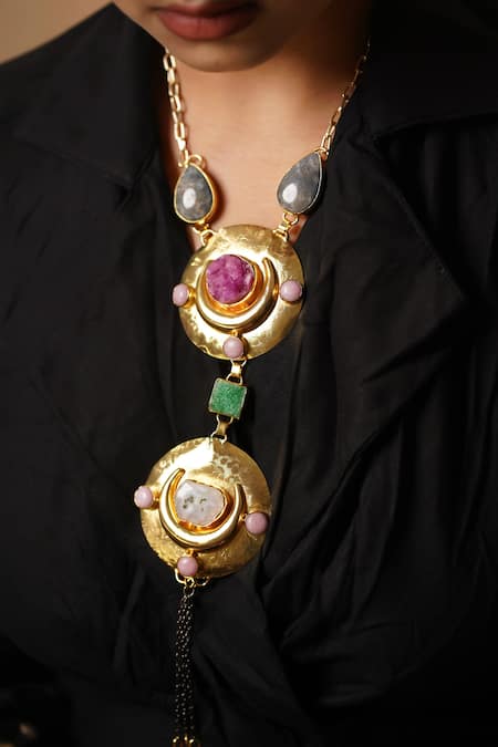 MRJEWELS Stone Embellished Pendant Necklace 