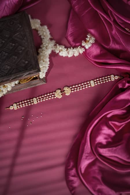 Riana Jewellery Matte Gold Plated Pearl Mathapatti Head Chain 