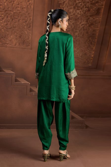 Aneesh Agarwaal Ratna Jyoti Embroidered Straight Kurta & Salwar Set 