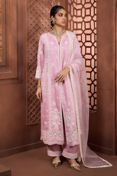 Aneesh Agarwaal Gulabi Jaal Floral Embroidered Kurta Set 