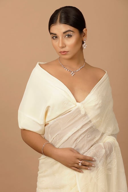Buy_Geroo Jaipur_Off White Chiffon Sequins V-neck Pre-draped Saree And Blouse Set _Online_at_Aza_Fashions