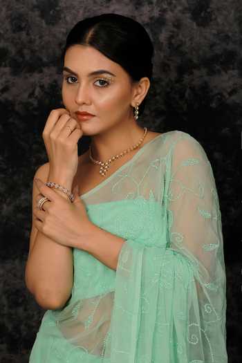 Buy_Geroo Jaipur_Green Chiffon Sequins Bandeau Tonal Embroidered Pre-draped Saree And Blouse Set 