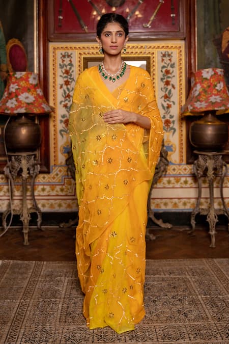 Geroo Jaipur_Orange Chiffon Gota Patti V-neck Geometric Work Pre-draped Saree And Blouse Set _at_Aza_Fashions