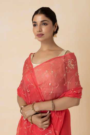Geroo Jaipur Pink Chiffon Embroidery, Zari One Shoulder Pre-draped Saree Set at Aza Fashions Geroo Jaipur_Pink Chiffon Embroidery, Zari One Shoulder Pre-draped Saree Set _at_Aza_Fashions