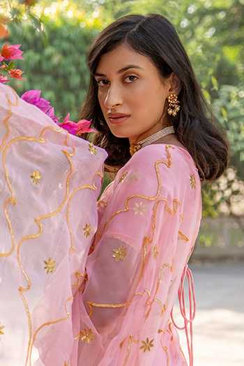 Buy Geroo Jaipur Pink Chiffon Gota Patti Round Neck Jaal Work Pre-draped Saree Set Online at Aza Fashions Buy_Geroo Jaipur_Pink Chiffon Gota Patti Round Neck Jaal Work Pre-draped Saree Set _Online_at_Aza_Fashions