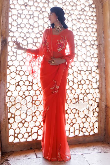 Buy_Geroo Jaipur_Peach Chiffon Sequins One Shoulder Motif Embroidered Pre-draped Saree Set 