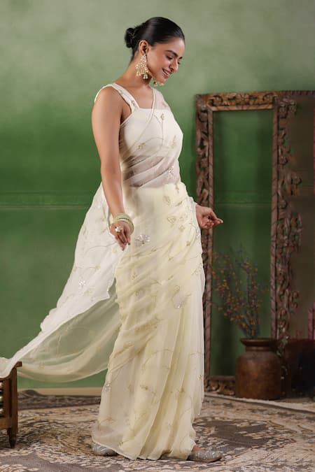 Geroo Jaipur Embroidered Pre-Draped Chiffon Saree Set 