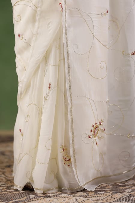 Buy Geroo Jaipur White Organza Embroidery One Shoulder Sequin Pre-draped Saree Set Online at Aza Fashions Buy_Geroo Jaipur_White Organza Embroidery One Shoulder Sequin Pre-draped Saree Set _Online_at_Aza_Fashions