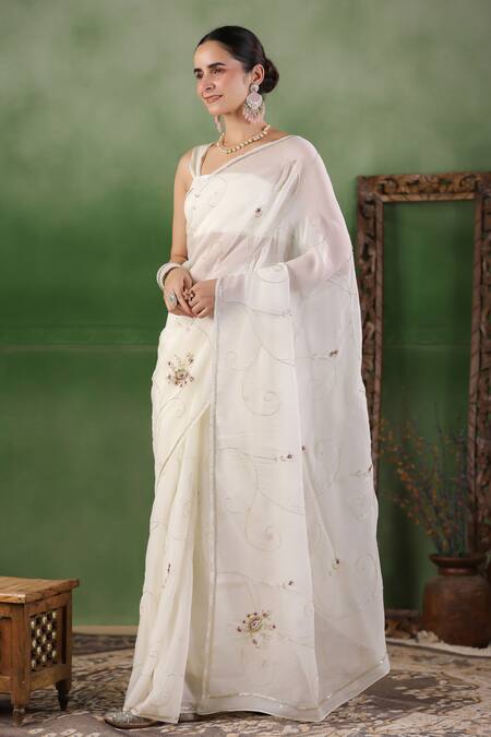 Geroo Jaipur White Organza Embroidery One Shoulder Sequin Pre-draped Saree Set at Aza Fashions Geroo Jaipur_White Organza Embroidery One Shoulder Sequin Pre-draped Saree Set _at_Aza_Fashions