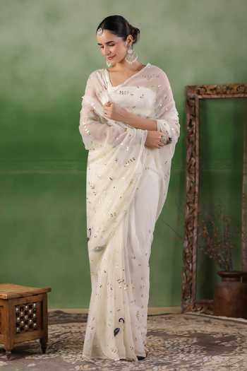 Buy_Geroo Jaipur_Off White Chiffon Gota Patti One Shoulder Hand Embroidered Saree And Blouse Set _Online_at_Aza_Fashions