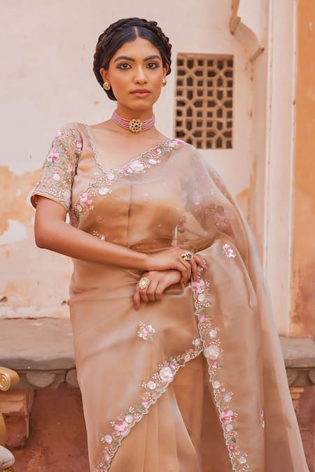 Shop_Geroo Jaipur_Gold Tissue Embroidery, Sequins V-neck Border Pre-draped Saree Set _Online_at_Aza_Fashions