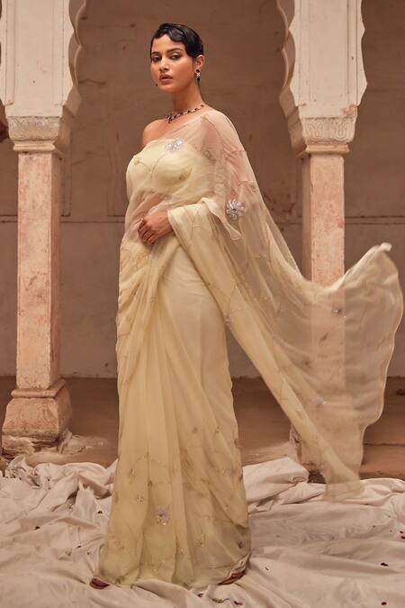 Shop_Geroo Jaipur_Off White Chiffon Sequins One Shoulder Hand Embroidered Pre-draped Saree Set _Online_at_Aza_Fashions