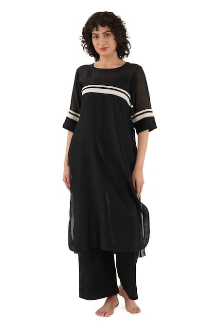 Buy_Khat_Black Chanderi Silk Round Neck, Yes Contrast Yoke Kurta Set _Online_at_Aza_Fashions