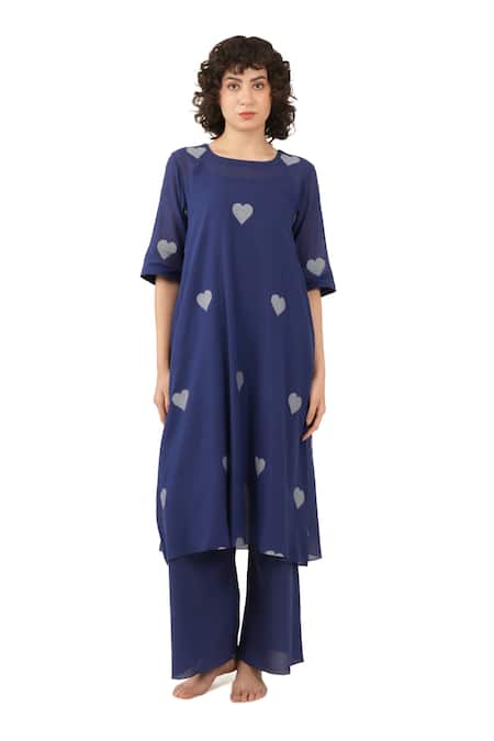 Khat_Blue Cotton Square Neck Handwoven Heart Pattern Kurta Set _Online_at_Aza_Fashions