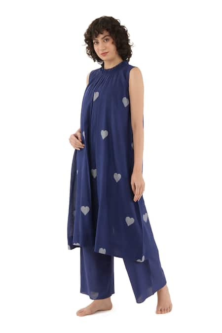 Shop_Khat_Blue Handloom Cotton Round Neck, Yes Hand Woven Jamdani Kurta Set _Online_at_Aza_Fashions