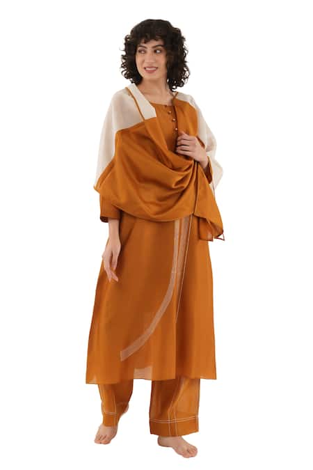 Buy_Khat_Orange Chanderi Silk Embroidery Round Neck Abstract Pattern Kurta Set _Online_at_Aza_Fashions