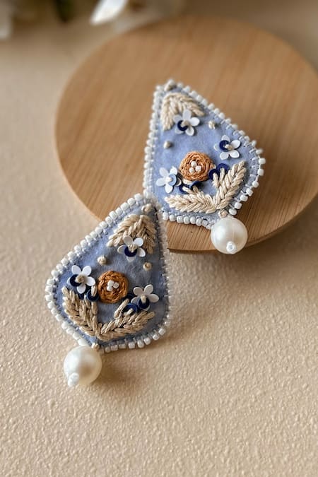 KIHOY Mistik Dusk Hand Embroiderd Eaarings 