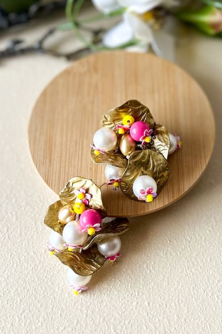 KIHOY Aquarius Flower Shaped Earrings 